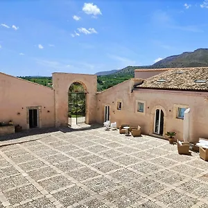 Ballium Luxury Relais Avola