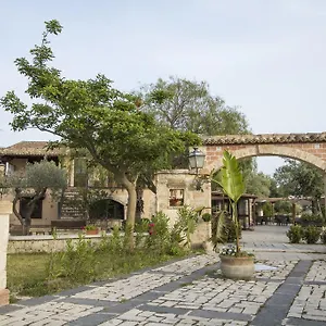 Casale Siciliano Di Miryam Tiralongo Avola